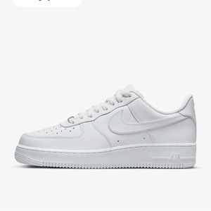 NIKE Air Force 1 ‘07